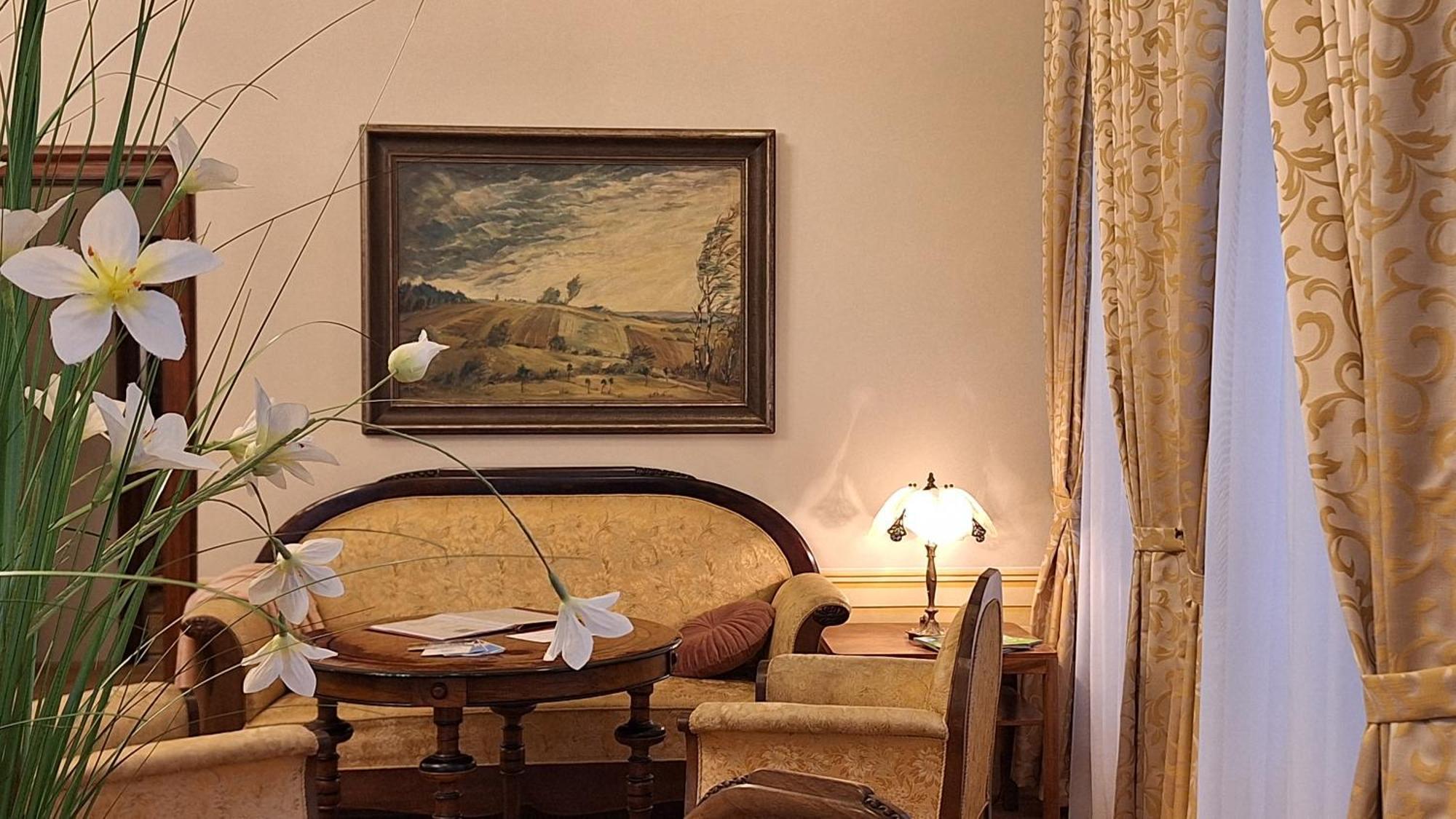 באוטזן Stadtpalais Koenigssuite Maximal 2 Personen Und 1 Kleinkind מראה חיצוני תמונה
