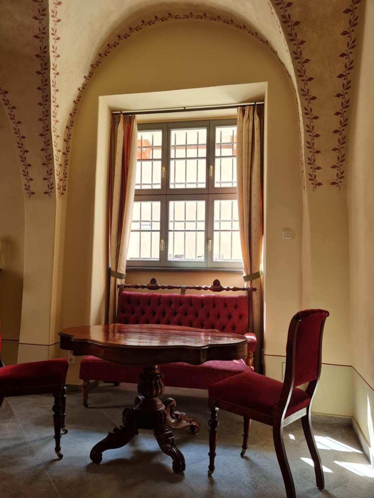 באוטזן Stadtpalais Koenigssuite Maximal 2 Personen Und 1 Kleinkind מראה חיצוני תמונה