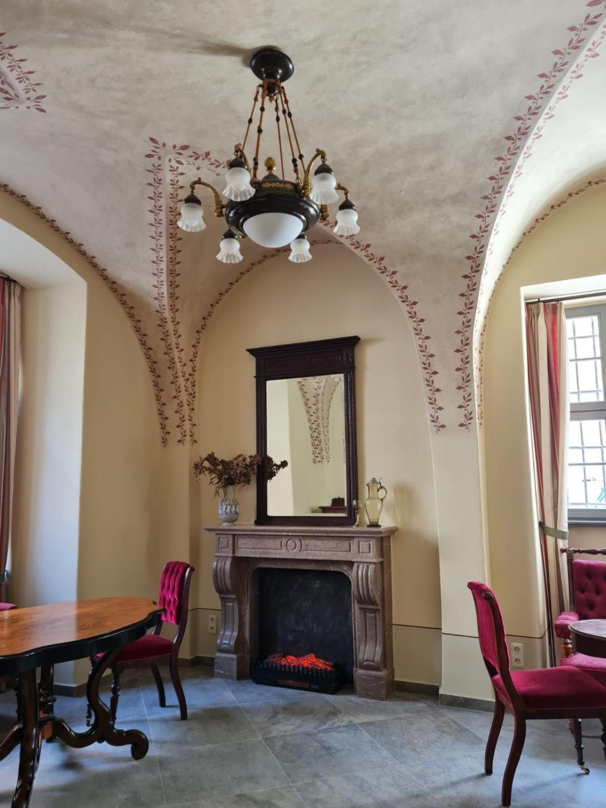 באוטזן Stadtpalais Koenigssuite Maximal 2 Personen Und 1 Kleinkind מראה חיצוני תמונה